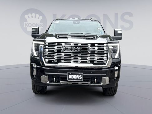 New 2026 GMC Sierra 2500 Denali w/ Denali Reserve Package AWD/4WD image 11