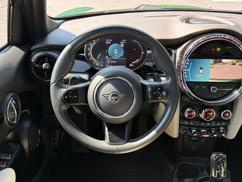 Used 2022 MINI Cooper S w/ Signature Upholstery Package FWD image 27
