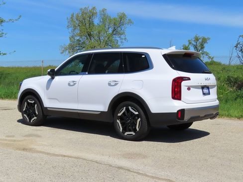 Certified 2025 Kia Telluride S FWD image 27