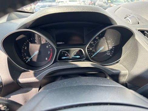 Used 2019 Ford Escape Titanium FWD image 7