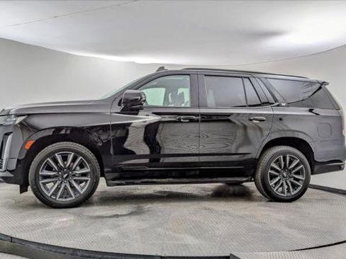 Used 2023 Cadillac Escalade Sport image 3