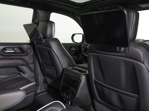 Used 2026 GMC Yukon AT4 Ultimate AWD/4WD image 11
