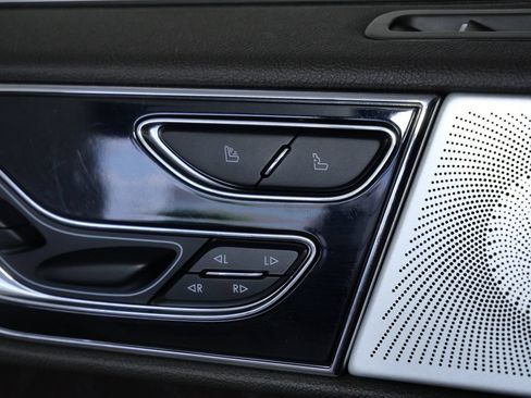 Certified 2023 Lincoln Navigator Reserve AWD/4WD image 28