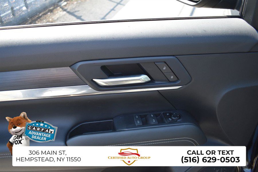 Used 2025 GMC Terrain Elevation AWD/4WD image 10