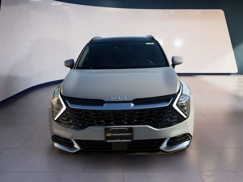 Used 2025 Kia Sportage SX image 8