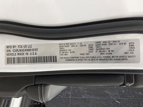 Used 2022 Jeep Grand Cherokee L Laredo w/ Luxury Tech Group I image 36