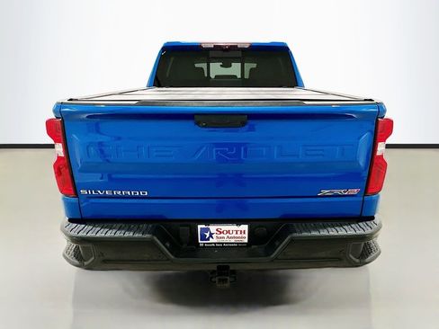 Certified 2022 Chevrolet Silverado 1500 ZR2 w/ Technology Package AWD/4WD image 6