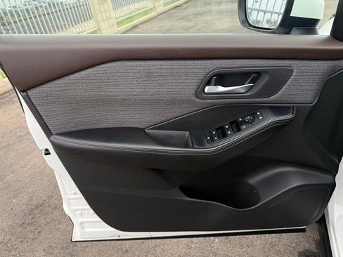 Certified 2023 Nissan Rogue SV image 19