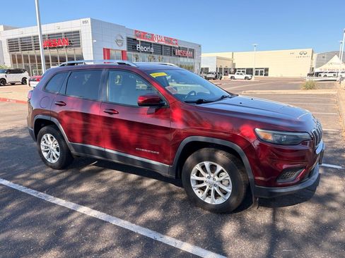 Used 2020 Jeep Cherokee Latitude w/ Cold Weather Group AWD/4WD image 4