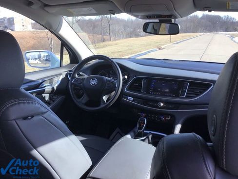 Used 2020 Buick Enclave Essence w/ Sound and Sites Package image 21