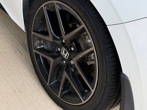 Used 2022 Honda Civic Sport Touring image 10