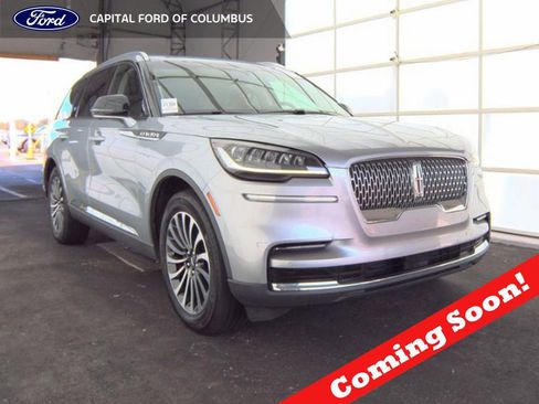 Used 2023 Lincoln Aviator Reserve image 1