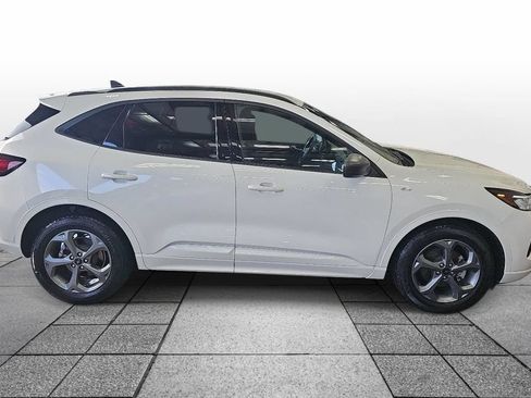 Used 2023 Ford Escape ST-Line w/ Tech Pack #1 FWD image 4