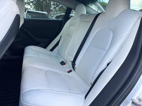 Used 2022 Tesla Model 3 Long Range AWD/4WD image 30