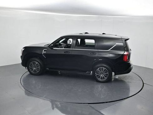 Used 2025 Nissan Armada Platinum AWD/4WD image 47
