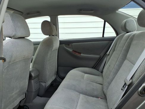 Used 2004 Toyota Corolla LE image 8
