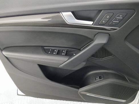 Used 2023 Audi SQ5 Prestige image 10