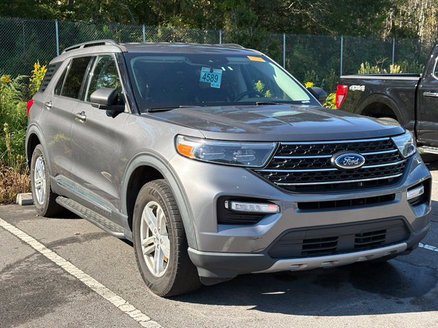 Used 2022 Ford Explorer XLT w/ Equipment Group 202A AWD/4WD image 5