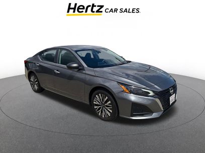 Used 2025 Nissan Altima 2.5 SV