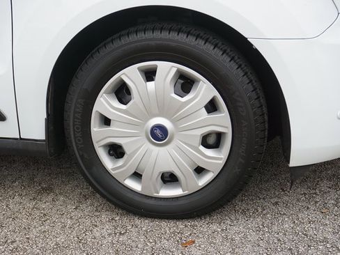 Used 2020 Ford Transit Connect XLT image 27