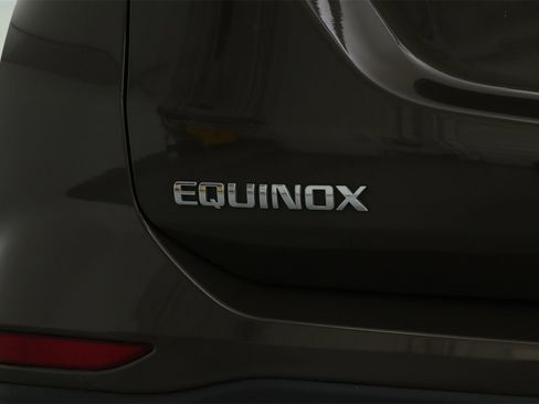 Used 2024 Chevrolet Equinox LT image 24