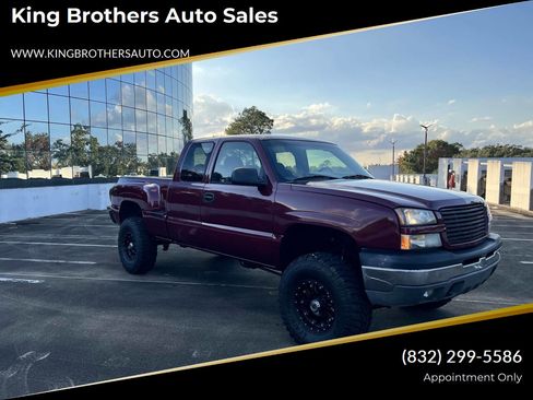 Used 2004 Chevrolet Silverado 1500 LS w/ Light Duty Power Package image 1