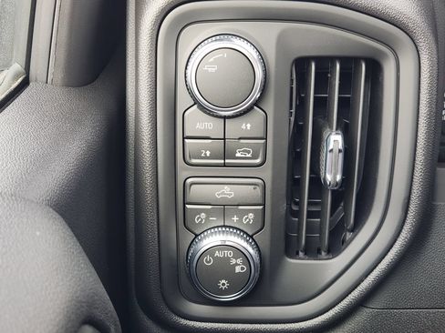 New 2026 GMC Sierra 1500 Pro w/ Pro Value Package AWD/4WD image 28