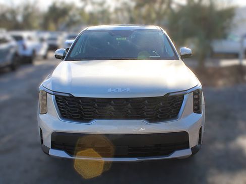 New 2026 Kia Sorento LX FWD image 17