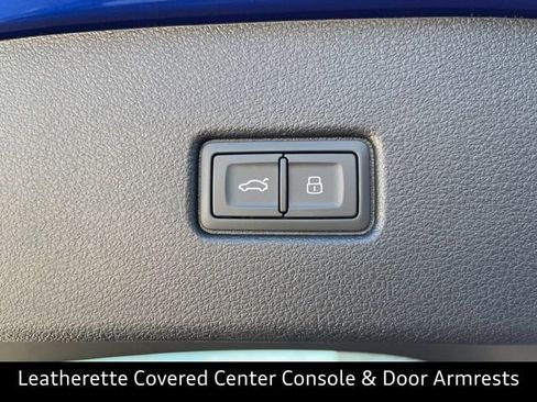 New 2025 Audi SQ5 Premium Plus image 23