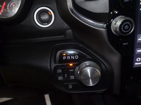 Used 2025 RAM 1500 Laramie AWD/4WD image 29