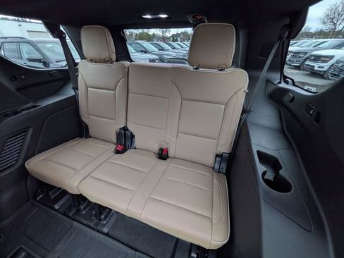 Used 2023 Chevrolet Tahoe Premier AWD/4WD image 19