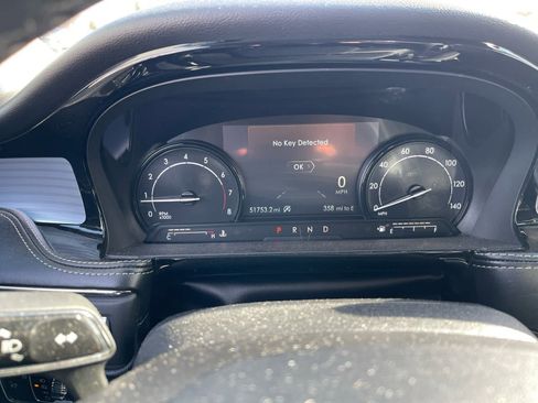 Used 2022 Lincoln Corsair AWD w/ Equipment Group 101A image 10