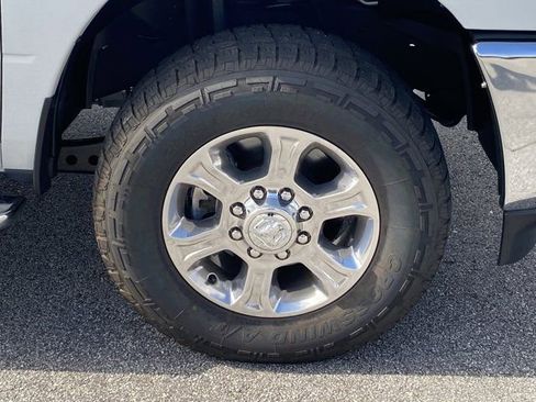 Used 2024 RAM 2500 Big Horn image 24