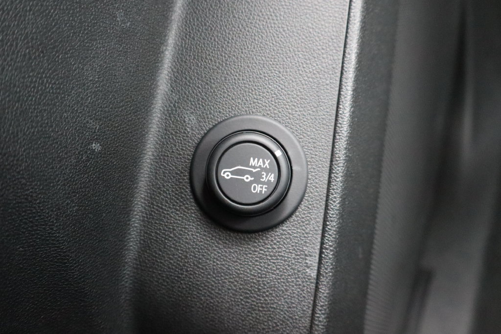 Used 2023 Chevrolet Equinox LT FWD image 26