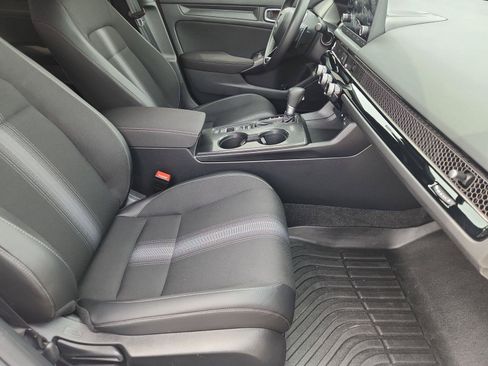 Used 2025 Honda Civic Sport image 25