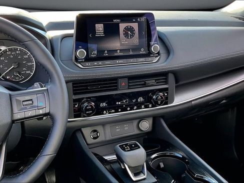 New 2026 Nissan Rogue SV image 6