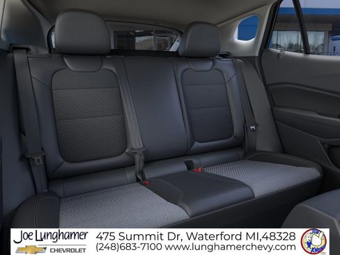 New 2026 Chevrolet Trax LT w/ Driver Confidence Package FWD image 17