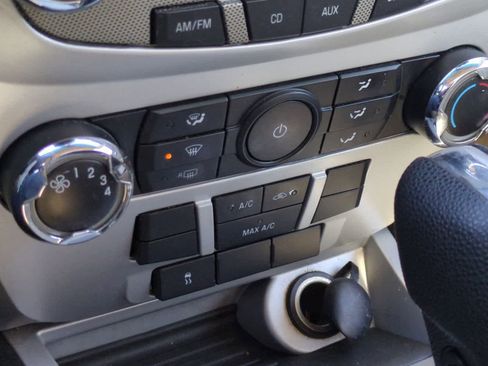 Used 2010 Mercury Milan image 29