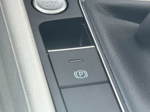 New 2026 Volkswagen Jetta SE FWD image 54