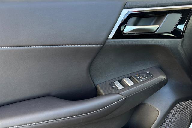 New 2026 Nissan Rogue SL AWD/4WD image 11
