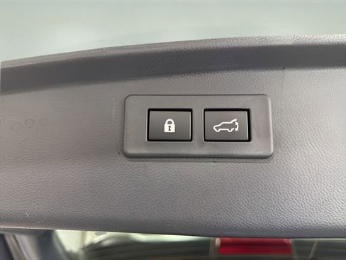 Used 2025 Subaru Outback Onyx Edition AWD/4WD image 38