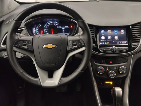 Used 2022 Chevrolet Trax LT w/ Driver Confidence Package AWD/4WD image 22