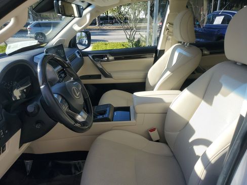 Used 2023 Lexus GX 460 Premium image 14