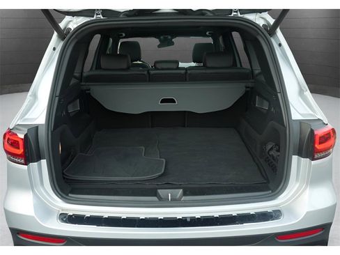 Used 2023 Mercedes-Benz GLB 250 image 14