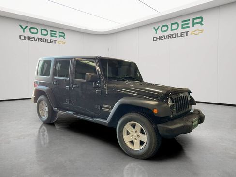 Used 2017 Jeep Wrangler Unlimited Sport w/ Quick Order Package 24S AWD/4WD image 2