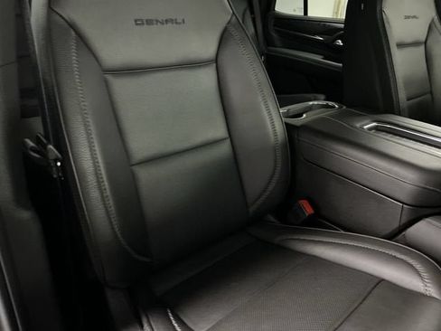 Certified 2023 GMC Yukon Denali w/ Max Trailering Package AWD/4WD image 28