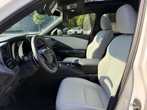 Used 2026 Lexus TX 350 AWD w/ Technology Package image 13