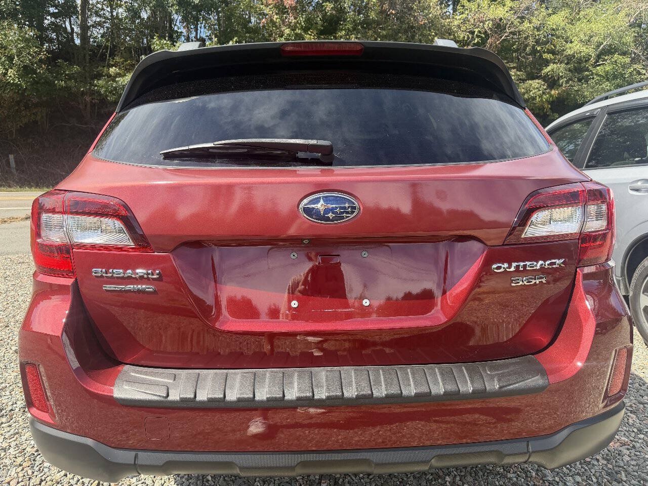Used 2015 Subaru Outback 3.6R Limited AWD/4WD image 11