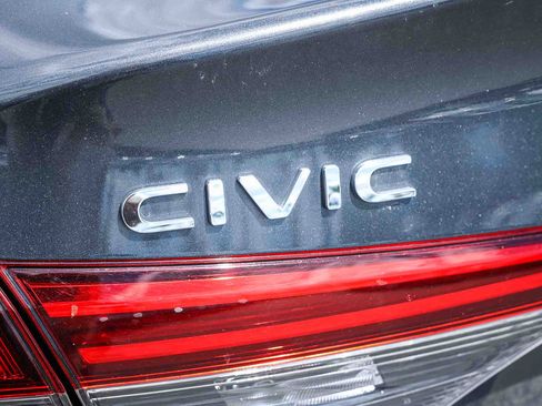 Used 2023 Honda Civic LX image 9