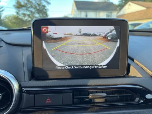 Used 2020 MAZDA MX-5 Miata RF Grand Touring RWD image 21